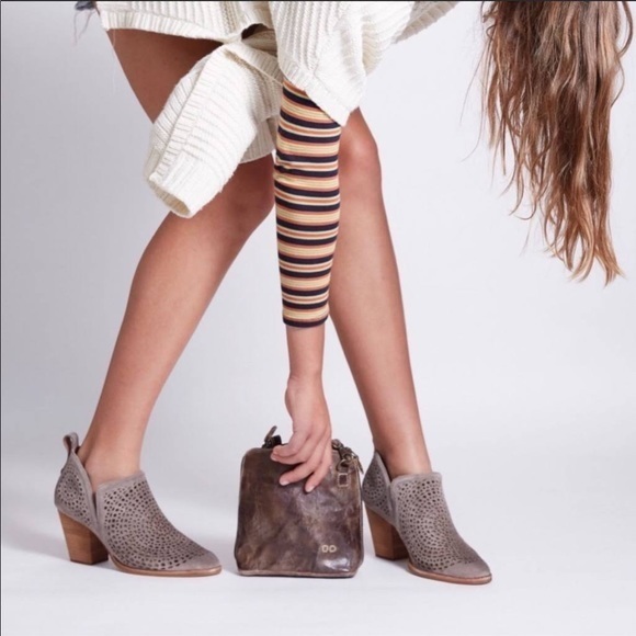 JEFFREY CAMPBELL ROSALEE Laser Cut Ankle Boots Booties 9.5 - Picture 1 of 16